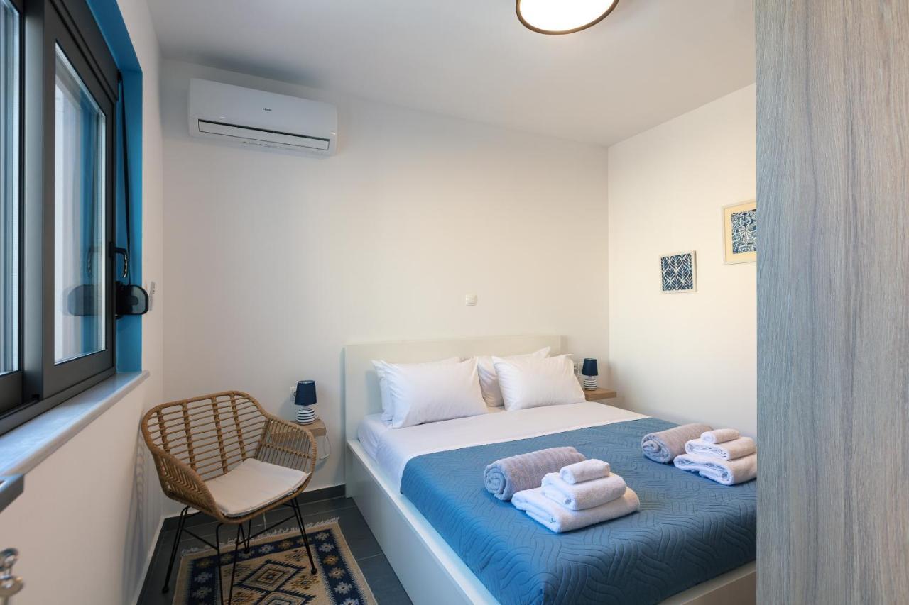 Greek Sky - New Modern Apartment With Shared Pool Tavronitis エクステリア 写真